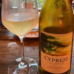 TR Fire Grill Waikiki - Crypress Chardonnay 2022$39 (6,113円)
