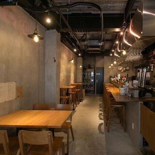 練馬駅から徒歩1分♪こだわりたくさんの落ち着いた店内