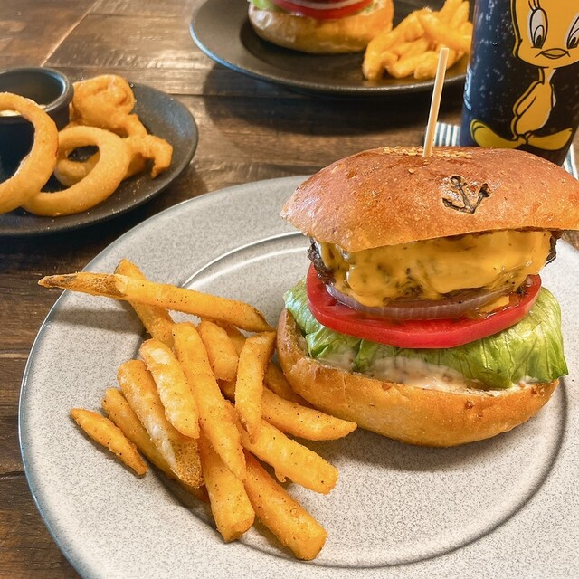 サンチャゴ バーガーズ （SUNCHAGO BURGERS） - 鳴門/ハンバーガー