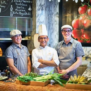 ザ ピッツァバー ON 38TH_1