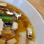 中華そば 深緑 - 見事なまでのスープ