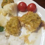 キッチン ブルー グローブ - ポワレをカット