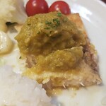 キッチン ブルー グローブ - ポワレにはデュクセルを乗せます