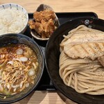 麺屋 たけ井 貝塚店 - 辛つけ麺 [大] ¥1.180(税込) ライスセット ¥280(税込)