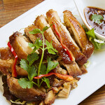 宮古島のタイ屋台 プラローマ - ガイヤーン