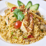 宮古島のタイ屋台 プラローマ - カオパット