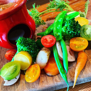 鮮度や旬にこだわる、季節の選りすぐり食材