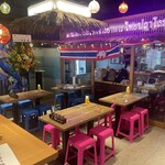 宮古島のタイ屋台 プラローマ - 内観