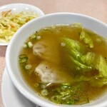 えびめしや - セットのワンタンスープ！ぷりぷりワンタン美味しい♪