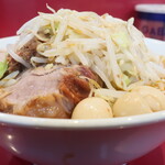 ラーメン二郎 - ラーメン半分＋ＳＫうずら