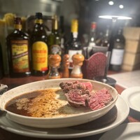 カルネジーオ イースト - 