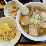 喜多方ラーメン 坂内 歌舞伎町店 - 