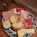 お皿とスプーン - 