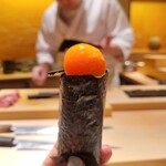 鮨 江藤 - トロタク手巻き 卵黄味噌漬け載せ