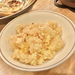 魚匠 はち六 - 先ずは、お頭を蓋に退けて、優しく混ぜてそのまま食べます。