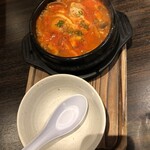 朝鮮飯店 - スンドゥブチゲ！まじ辛いです。