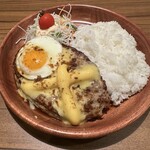 Bikkuri Donki - チーズバーグディッシュ+エッグトッピングご飯大盛り