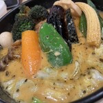 SOUP CURRY KING - コレコレの店主さんおすすめチキンカリーを野菜チキンカリーにしました。