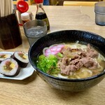 飯野屋 - 料理写真:肉（大）と、巻き寿司