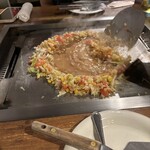 Hiroshima Okonomiyaki Andoteppanyaki Nombee - もんじゃ焼き　土手決壊中