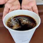 B-yond - コーヒー（アイス）450円　お手々プライスレス