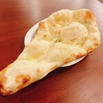 サンビンカレーハウス - プレーンナン