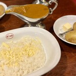 欧風カレー ボンディ 神保町本店 - 