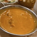 INDIAN NEPALI RESTAURANT ROILA - バターチキンカレー