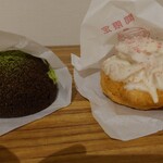 Beard papa's - 玉露抹茶シュー+いちごみるくシュー 563円