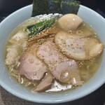 らぁめん 涼虎 - 涼虎らぁめん塩＋味玉