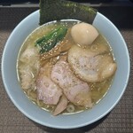 らぁめん 涼虎 - 涼虎らぁめん塩＋味玉