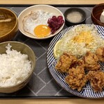 Miyamoto Munashi - 鶏もも唐揚げ定食 
                        (冷奴･味噌汁･目玉焼き･漬物･ごはん)