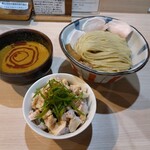麺屋 さん田 - カレーつけ麺特盛、鶏チャーシュー丼
