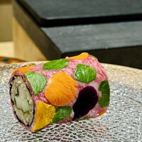 肉割烹 よし田 - 肉華寿司