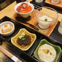 しゃぶしゃぶ　すき鍋　おもき 銀座店 - 