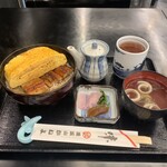 Ousakayama Kaneyo - きんし丼　¥2,970