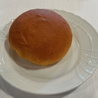 パリゴー - 【モンターニュ】 税込3300円
                    のトマトパン
