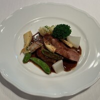 パリゴー - 【モンターニュ】 税込3300円の本日のお肉料理のスペイン産栗豚のソテー