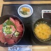 カニと海鮮丼 かじま