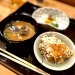 大神 - ・鯛の炊込みご飯
      ・あら汁
      ・香の物