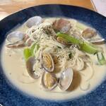 茶房 ゆうあかね - 続いてお待ちかねのあさりのクリームパスタの登場です。