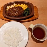 サイゼリヤ - ランチ 牛100％ハンバーグ オニオンソース550円 ライス(小盛)
