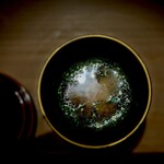 くるますし - いつものシンプルな味噌汁。 玉を取り忘れました。 これでおしまい。 今宵は運良く、揃いも揃った素晴らしい個体のオンパレード。 また腰砕けにされました。