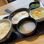요시노야 50호선 시모다테점 - 到着