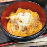 博多ごろうどん - かつ丼。美味しいです。