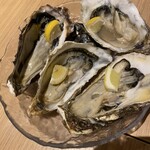 Hokkaidou Maruha Sakaba - 生牡蠣