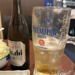 Izakaya Choichoi - メガサイズはお得です。メガハイ658円。でもちょっとお酒は薄めで、瓶ビールを混ぜて呑む