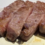 ワインバー TOS.KOBE - ひと切れ目は何もつけずに