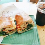CHARM BAKERY VIETNAM - Chiken ＆ egg sandwich banh mi