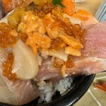 海鮮処 魚屋の台所 本店 - ご飯もちゃんと入ってますが、なかなか到達できませんw